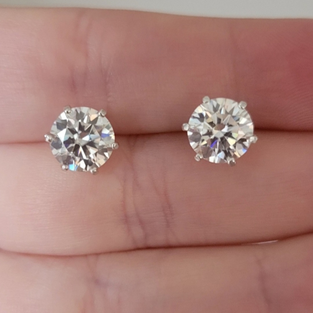 New 4ct Certified Moissanite Stud Earrings - Picture 8 of 12
